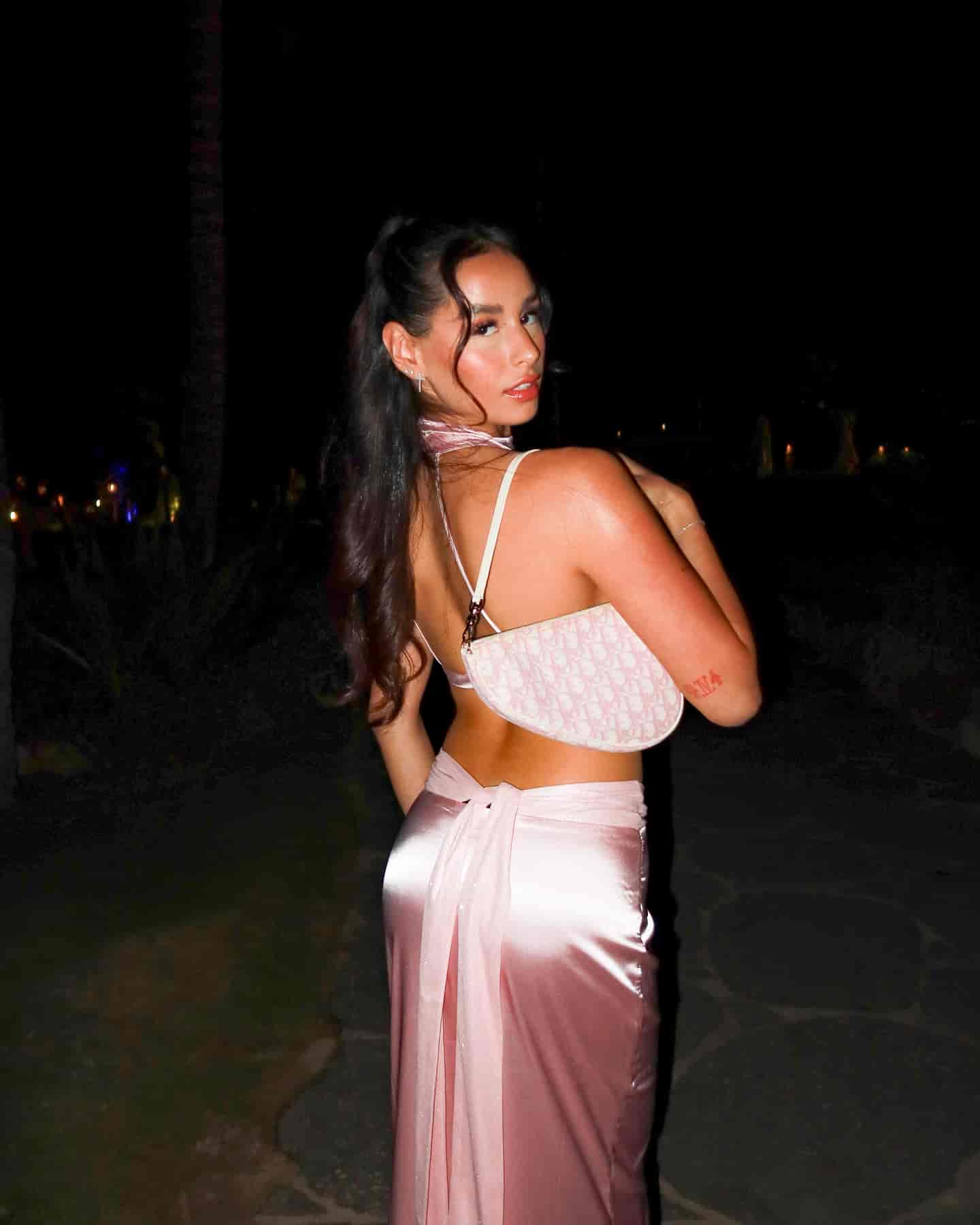 Sam Frank sexy